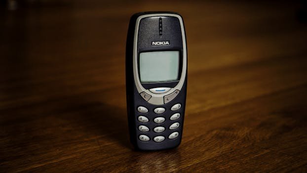 How to stop doomscrolling with a Nokia dumb phone.