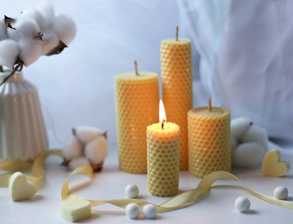 Natural Beeswax candles air refresh